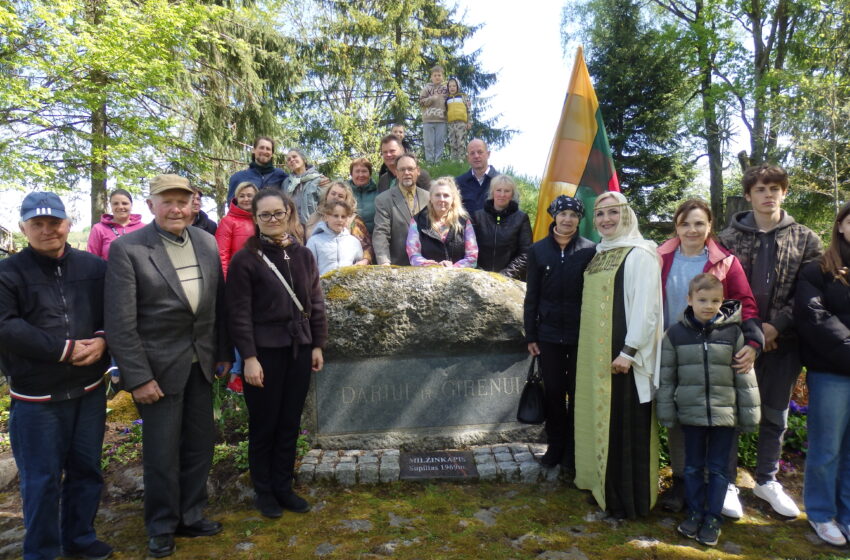  Dariaus kaime žygeivių supiltas dvasios milžinkapis