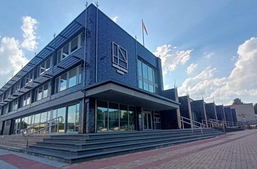  Gargždų kultūros centro aikštė ar rampa neatsakingiems riedutininkams?