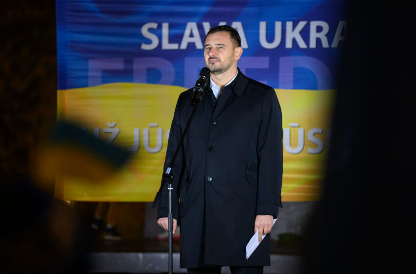  Ukrainos ambasadorius Lietuvoje Petro Bešta: „Stipru, kad laikydami rankose ginklus, mūsų poetai sugeba kurti“