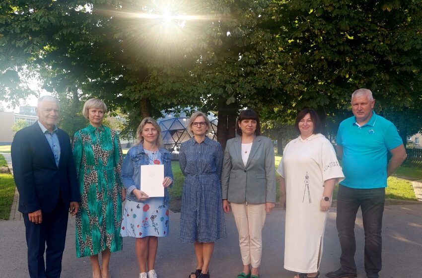  „Minijos“ progimnazijos aplinką praturtino dalyvaujamasis biudžetas