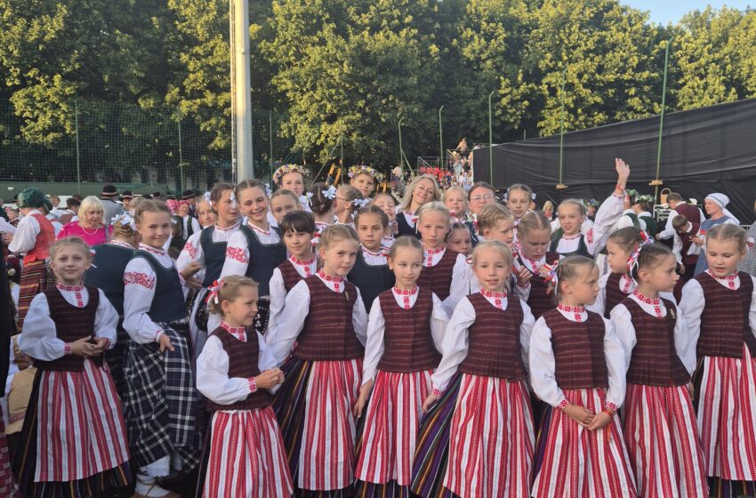  Lietuvos moksleivių dainų šventėje – 500 Klaipėdos rajono jaunųjų talentų