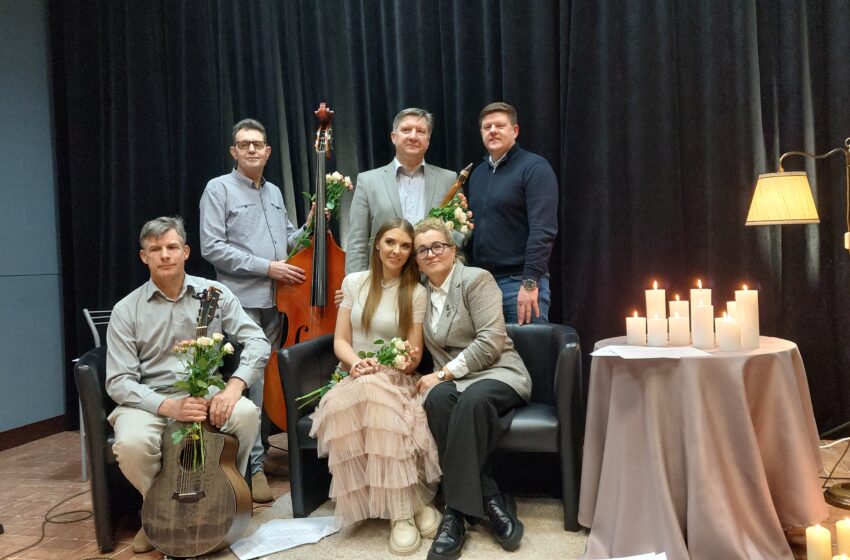  Žodžių ir muzikos magija Jakuose – lyg gydantis tvarstis sielai