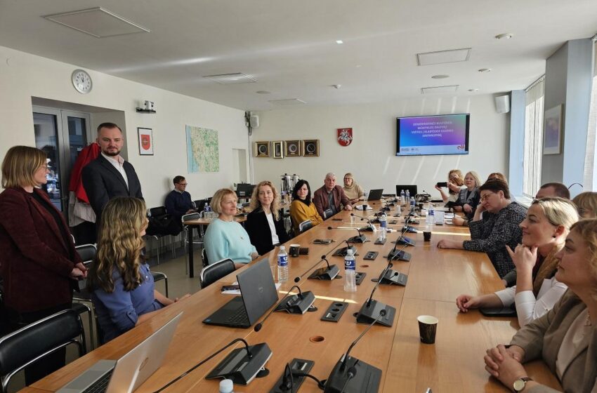  Klaipėdos rajone svečiavosi Demokratinės kultūros mokyklos atstovai