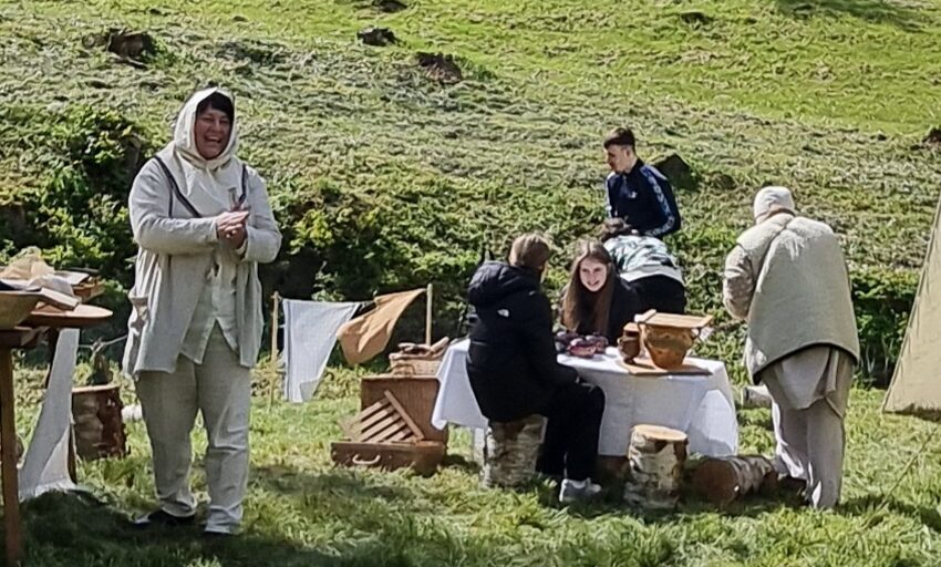  Ant Kalniškės piliakalnio atgijusi istorija: „Kelionė laiku“ nukėlė į kuršių laikus