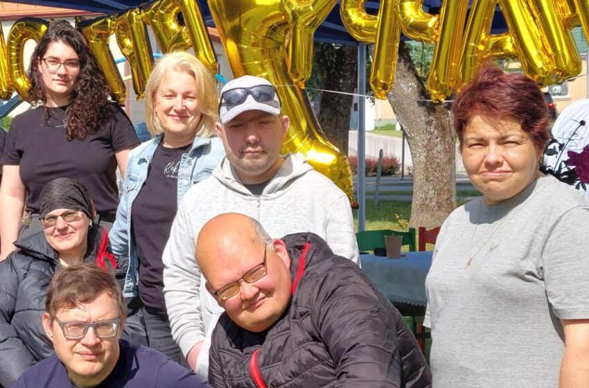  „Revilitos“ socialinėms dirbtuvėms – 1-eri