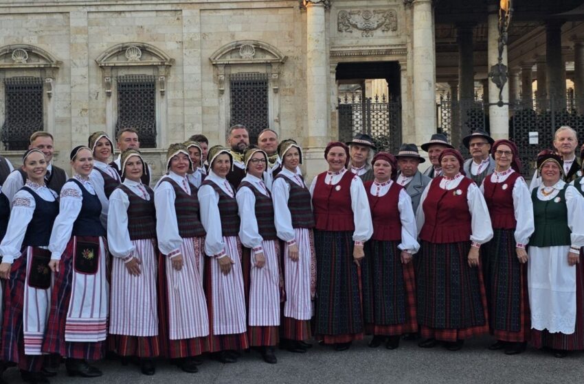 „Minijos“ ansamblis garsino Keturių vandenų kraštą Europoje