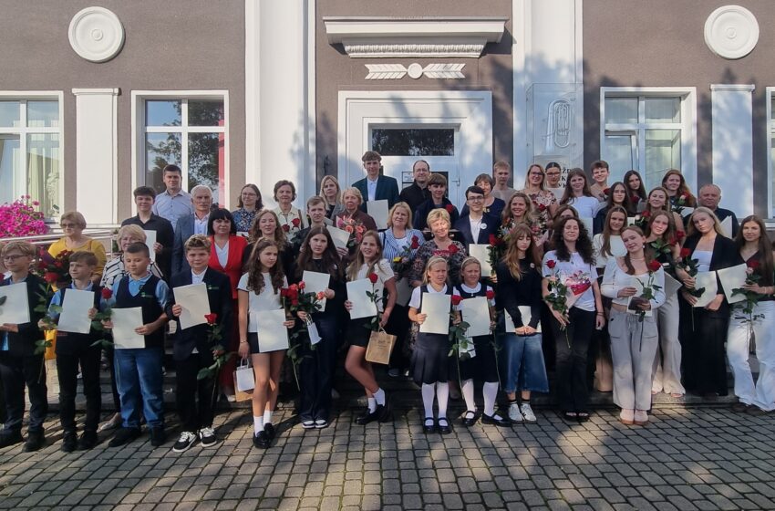  Apdovanojimų lietus rajono talentams ir jų mokytojams
