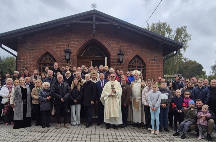  Po 81-erių metų Šv. Komunijos taurė – vėl ant Priekulės evangelikų liuteronų bažnyčios altoriaus
