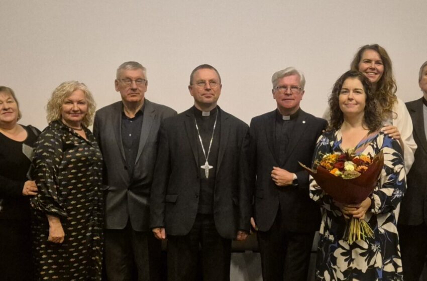  Veiviržėniškių filmo peržiūroje – Telšių vyskupo įžvalgos