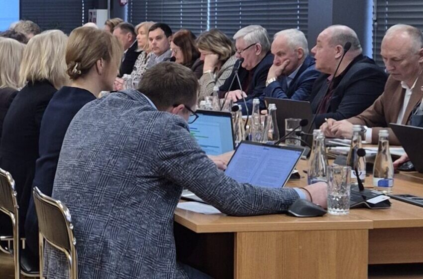  Tarybos darbotvarkėje – socialinių būstų plėtra, turto klausimai ir komitetų kaita