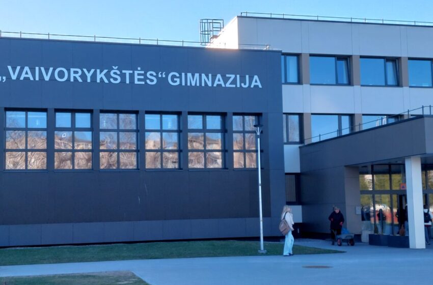  Gargždų „Vaivorykštės“ gimnazijai – 30: žmonės ir vertybės