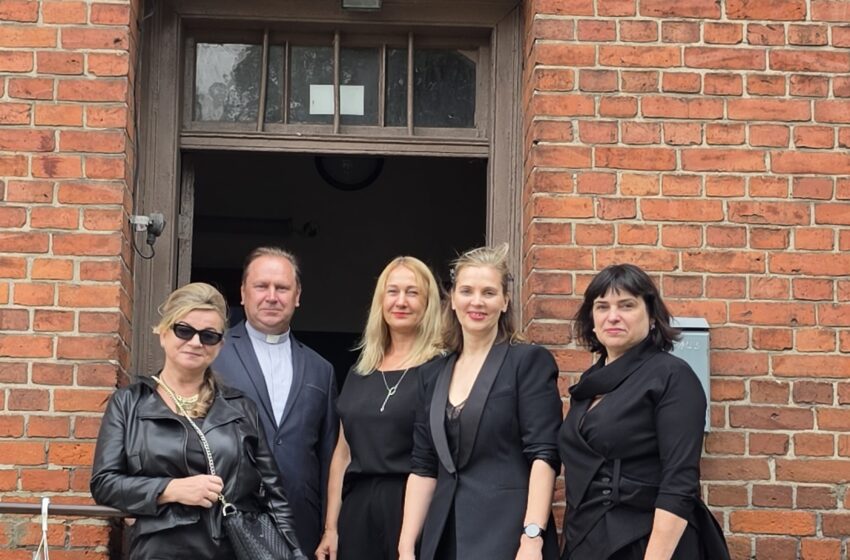  Iš palėpės į dienos šviesą: Priekulės parapijos liturginių rūbų paroda