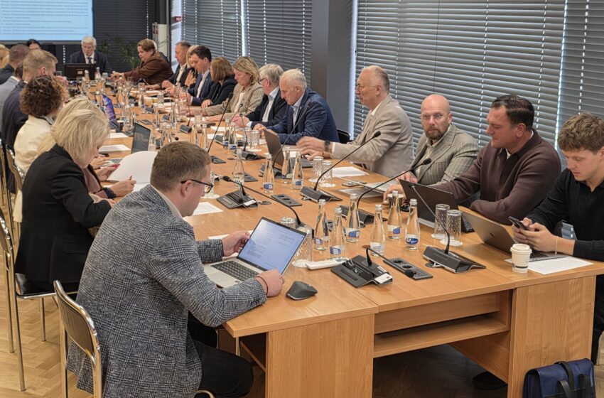  Kretingalėje – pastatas bibliotekai, kultūros centrui, muzikos mokyklai