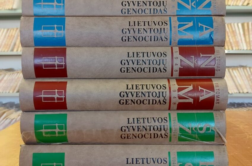  11 knygų apie Lietuvos gyventojų genocidą