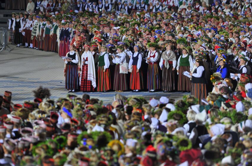  Gargždiškis į Latvijos dainų šventę numynė dviračiu