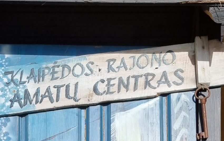  Amatininkų bendruomenės prašymas išnuomoti patalpas Taryboje sukėlė klausimų audrą