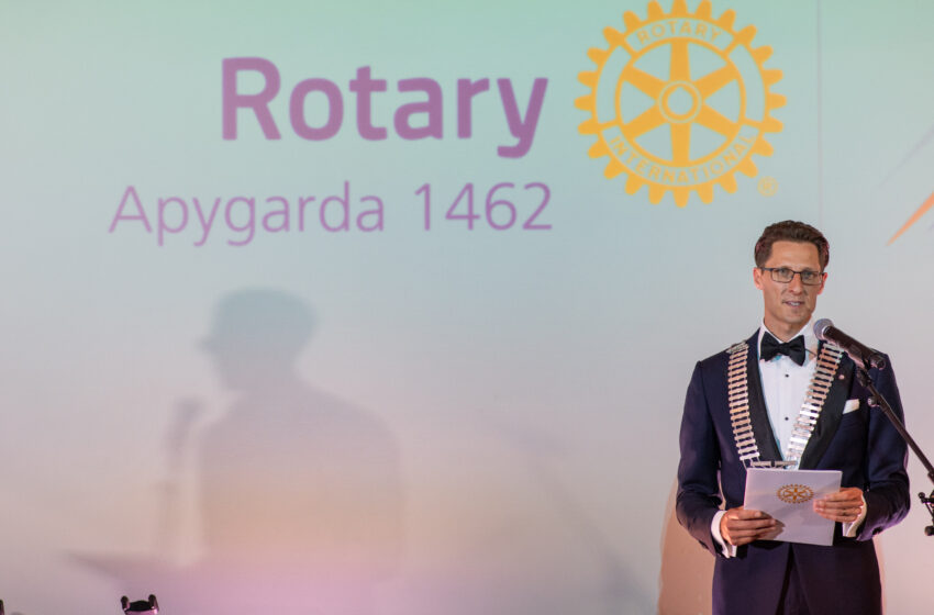  Rotary LT valdytojo regalijos  perduotos klaipėdiečiui