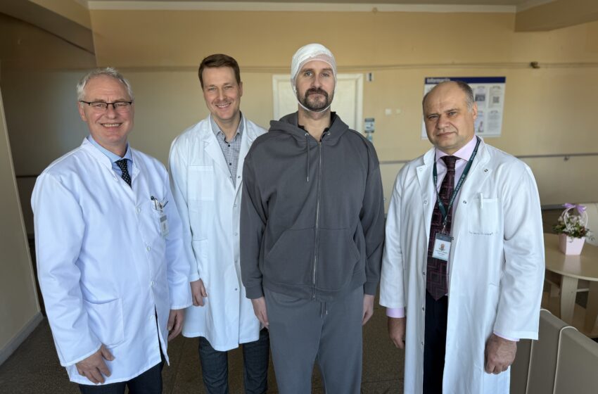  KUL neurochirurgai pirmą kartą pritaikė individualizuotą 3D implantą atkurdami kaukolę