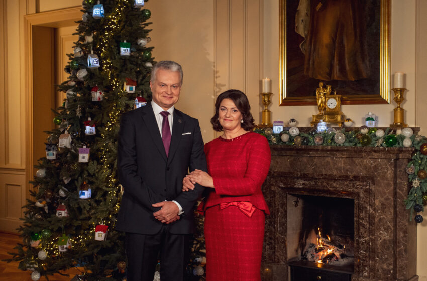  Prezidento ir pirmosios ponios kalėdinis sveikinimas