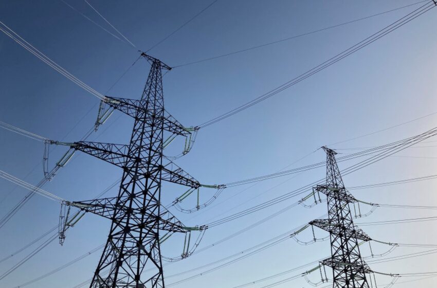  Parengti siūlymai mažinti elektros tinklų apsaugos zonas ir apribojimus žemės savininkams 