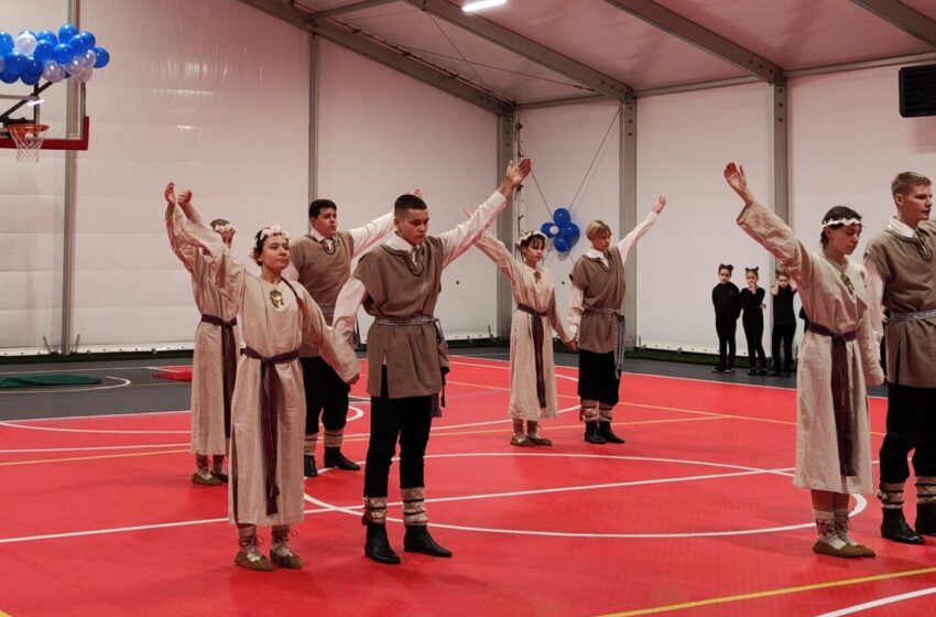  Dituviškius džiugina nauja mokyklos sporto salė