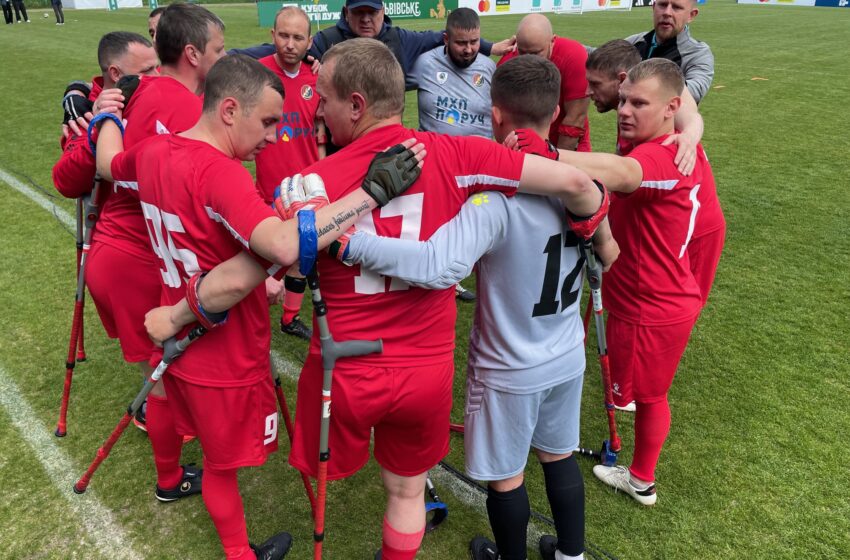  Neįgalūs kariai atgaivino Ukrainoje pamirštą futbolo rūšį