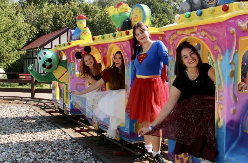  Laukia fantastiškos linksmybės: Dinozaurų parkas švenčia dvyliktą gimtadienį