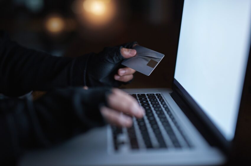  Atsiėmėte sukauptus pinigus? Neskubėkite jų „investuoti“ didelę grąžą siūlantiems veikėjams