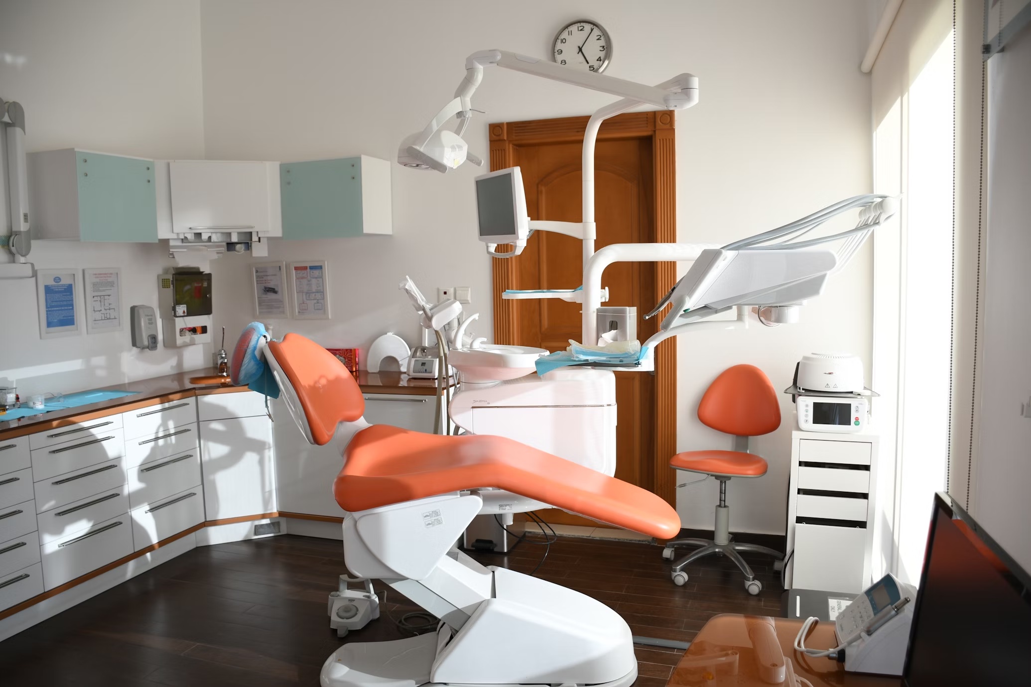 When is it important to visit a dental clinic?