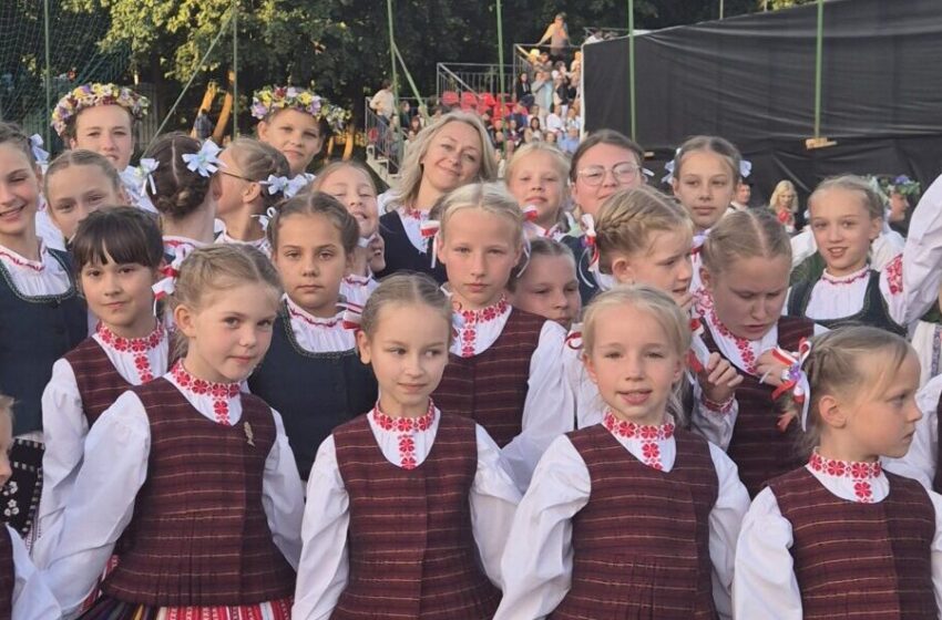  Pirmąkart Lietuvos moksleivių dainų šventę kuria ne tik patyrę kūrėjai, bet ir patys moksleiviai