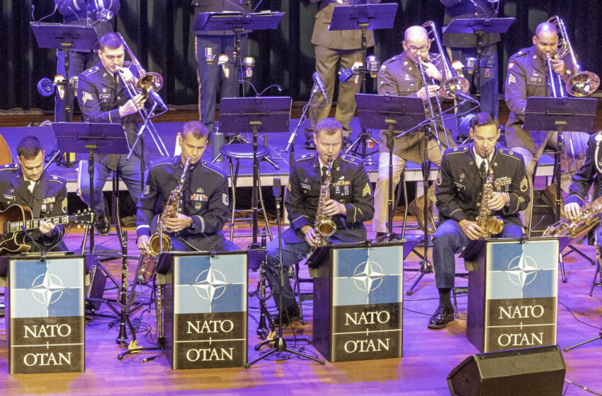  Džiazo bendrystė ir išskirtinis NATO džiazo orkestro pasirodymas Gargžduose