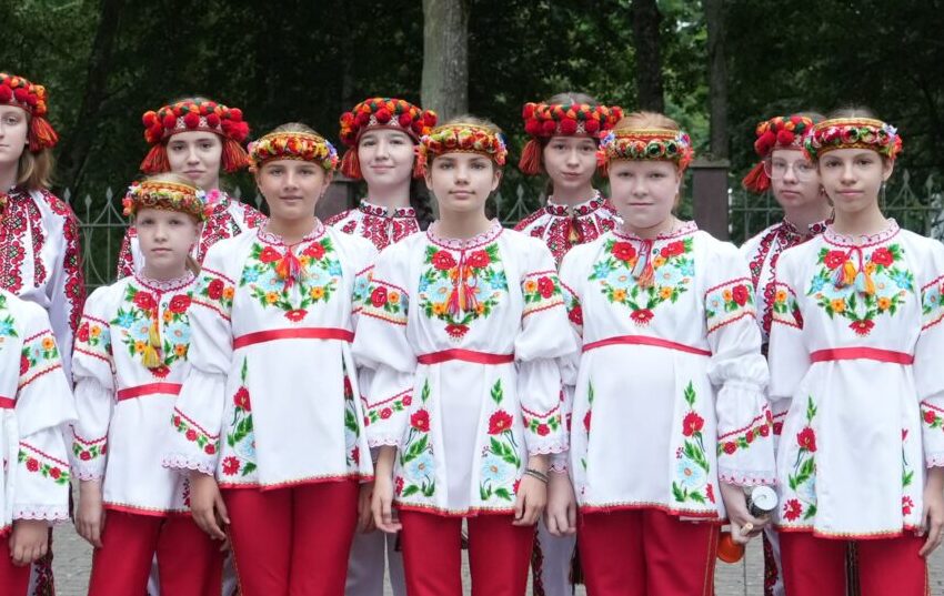  Ukrainiečių vaikų choras suvirpino vėžaitiškių širdis