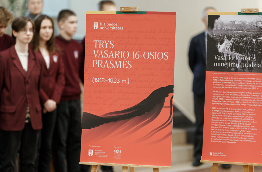  Vytauto Didžiojo gimnazijoje pristatyta KU istorikų parengta paroda – dedikacija Vasario 16-ąjai  