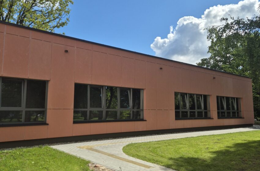  Mokslo metai nauji, o problemos senos