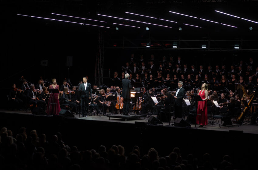  Klaipėdos festivalį atidaręs R. Wagnerio „Lohengrinas“ skendo audringuose žiūrovų plojimuose
