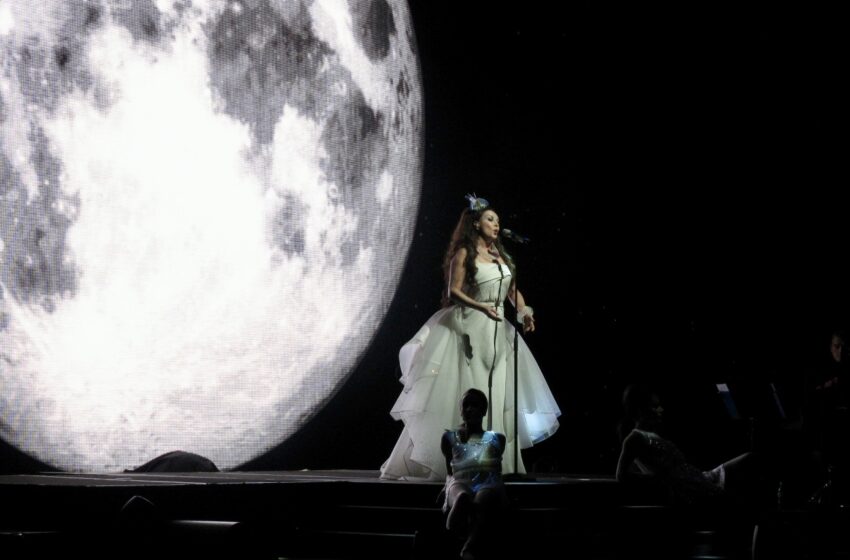  „A la luna“: mėnulio šviesoje – Sarah Brightman kūriniai ir populiariosios klasikos šedevrai