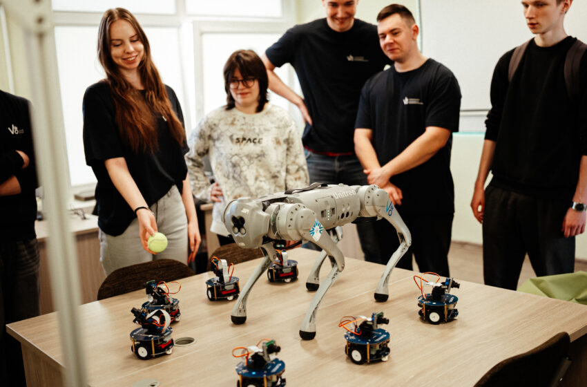  Paaiškino kodėl IT studijos užtikrintos ateities pasirinkimas