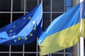  Prezidentas: Europos Sąjunga priėmė istorinius sprendimus dėl ES kandidačių statuso Ukrainai ir Moldovai