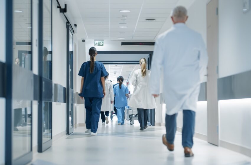  Kas ketvirtas gyventojas eilėje pas gydytojus laukia ilgiau nei 3 mėnesius: kaip patekti greičiau
