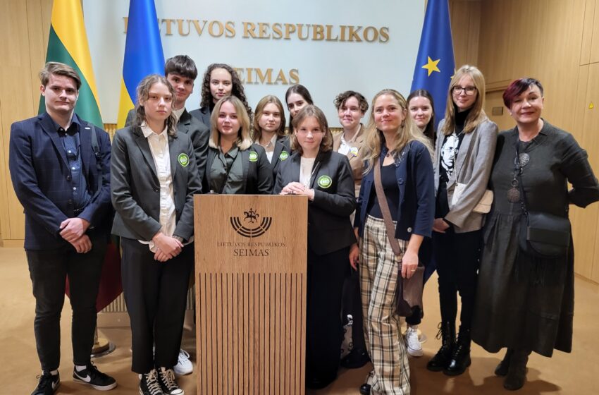  Priekulės ir Gargždų moksleiviai – kartu kalboje ir valstybėje