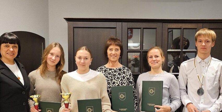  Pasveikinti prizines vietas iškovoję sportininkai