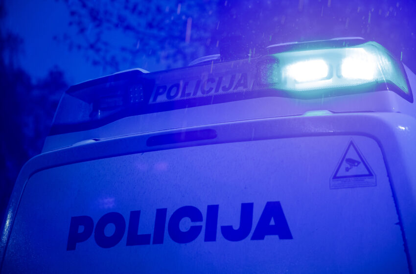  Tragiška avarija kelyje Vilnius–Kaunas–Klaipėda: pėsčiąją partrenkė trys automobiliai