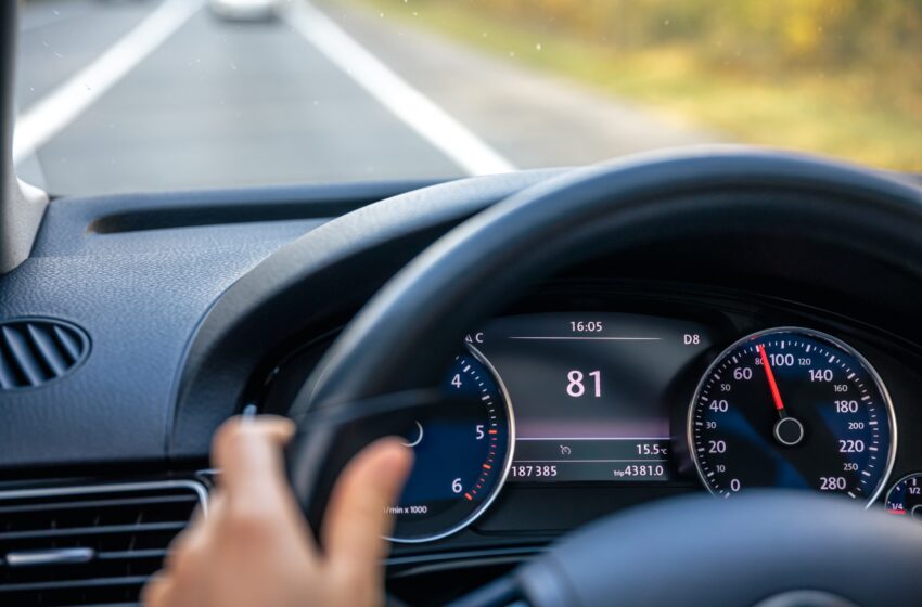  Paskelbti automobiliai, kurių rida klastojama dažniausiai – vienas modelis Lietuvoje išsiskiria